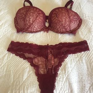 Victoria secret bra and panty set